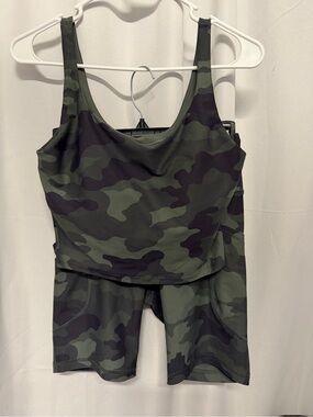 Women's Camouflage Top and Biker shorts